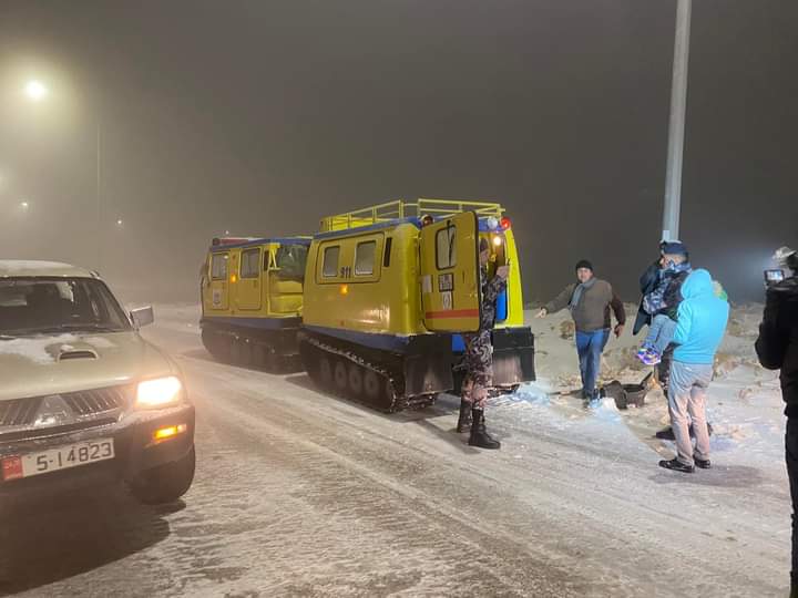 قطع حركة السير في منطقة المريغة