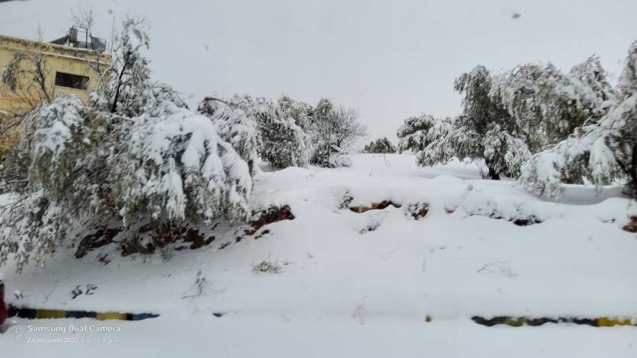 هطول الثلج على مرتفعات الشمال والوسط حتى ساعات الظهيرة وجنوب المملكة حتى صباح اليوم