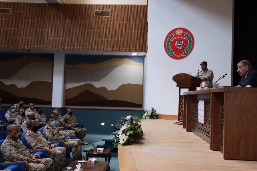 رئيس مجلس النواب يحاضر في كلية القيادة والأركان الملكية الأردنية