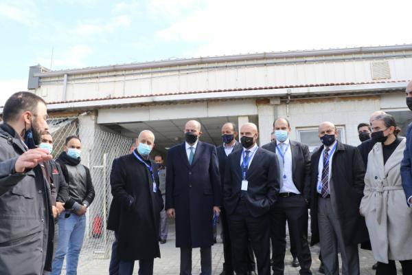 وزيرا الاستثمار والصناعة يؤكدان الاهتمام بتذليل الصعوبات امام المستثمرين