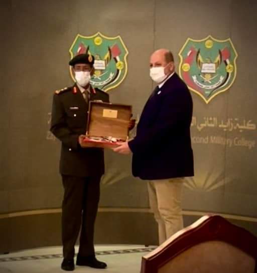 تكريم الفريق الركن سالم الترك في الامارات.