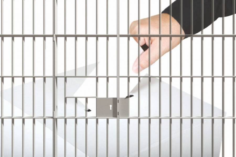 42 شخصاً في السجن بقضايا المال الفاسد بانتخابات 2020