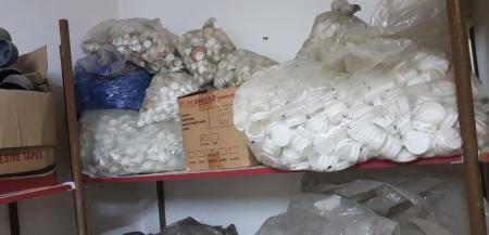 اغلاق مستودعين للمستلزمات الطبية ومستحضرات التجميل في عمان وإربد