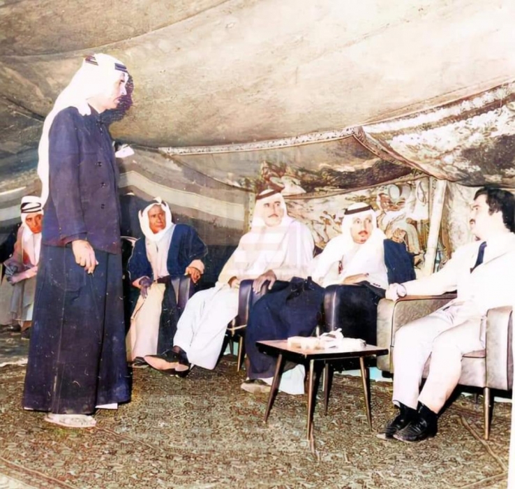 صور من ذاكرة الوطن ...الأمير الحسن ابن طلال في مضارب الخريشا... صور