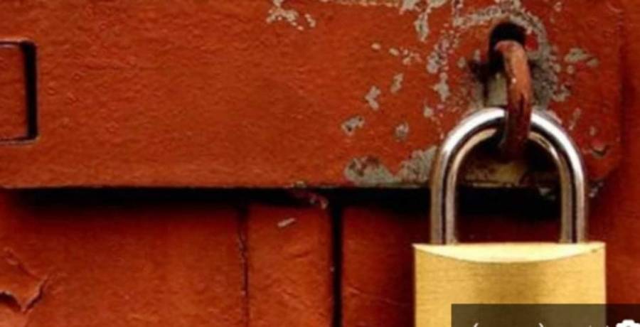 الفايز : إغلاق منشأتين لمخالفتهما أمر الدفاع في الكرك