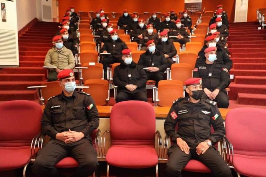 محاضرة آلية التعامل في الواجبات والوظائف الطارئة لسرية الشرطة العسكرية الملكيه الخدمات الطبية ...صور