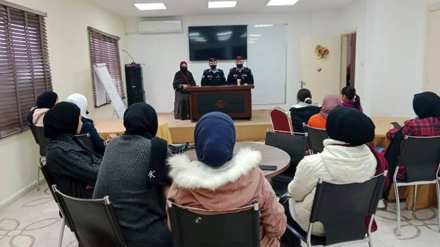 جلسة تثقيفية حول التوعية المرورية بإربد