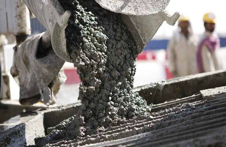 “الصناعة” توضح حول تذبذب أسعار الحديد والأسمنت