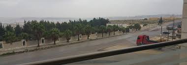 تدهور مركبة يتسبب بازدحام مروري في شارع الأردن