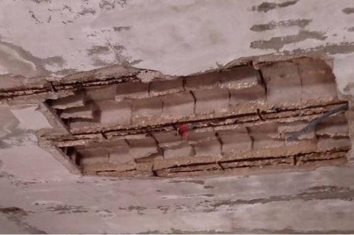 إخلاء أسرة انهار سقف منزلها بالأغوار