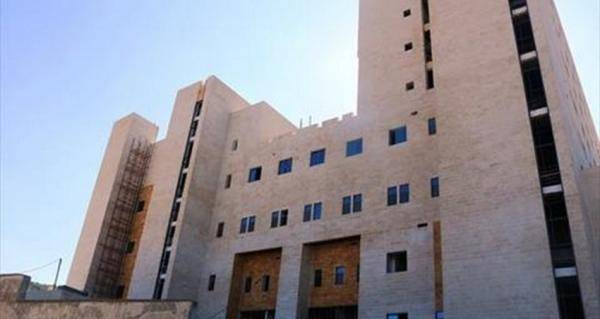 الخصاونة يوعز باستكمال مستشفى الإمان وتشغيله أوليا في تموز