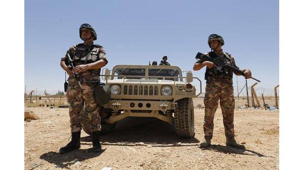 المنطقة العسكرية الشرقية تعثر على جثتين لمهربين أثناء عمليات البحث والتفتيش على الواجهة الحدودية