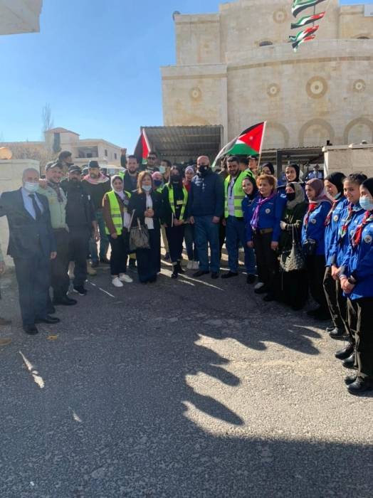 العطاء التنفيذي يُقيم عُرس وطني ملكي ميداني في مدينة السلط  بمناسبة عيد المليك .