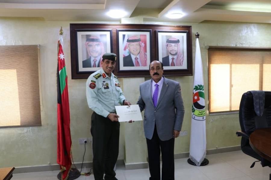 المتقاعدين العسكريين تشيد بتواصل جمعية الملكة رانيا مع رفاق السلاح