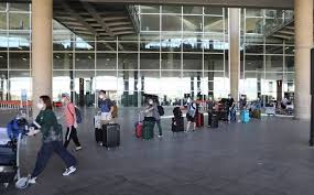 “الأوبئة” توصي بإلغاء فحص كورونا للأردنيين القادمين من الخارج