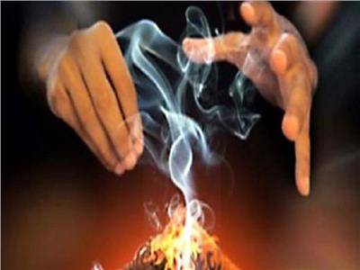 لعلاج الحسد والشعوذة.. إعلانات مضللة تغزو وسائل التواصل وسط غياب الرقابة؟