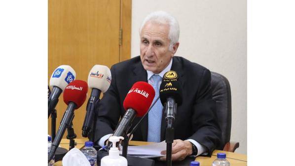 وزير التربية يدعو أولياء أمور الطلبة لتطعيم ابنائهم