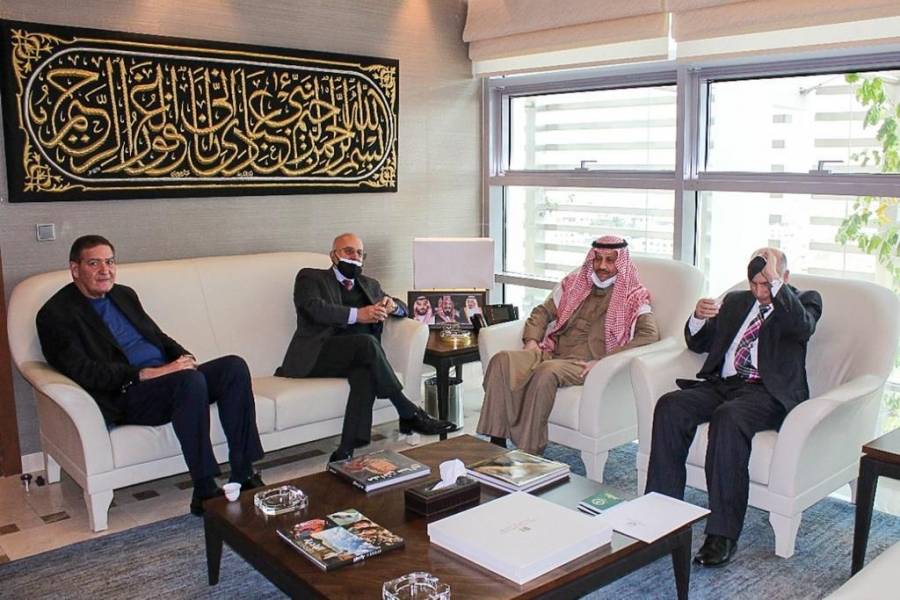 السفير السعودي لدى الأردن يستقبل وفدًا أردنيًا