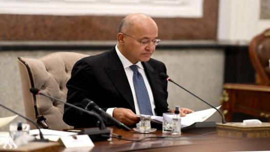 الرئيس العراقي يؤكد ضرورة الحوار بين بغداد وأربيل حول تصدير النفط