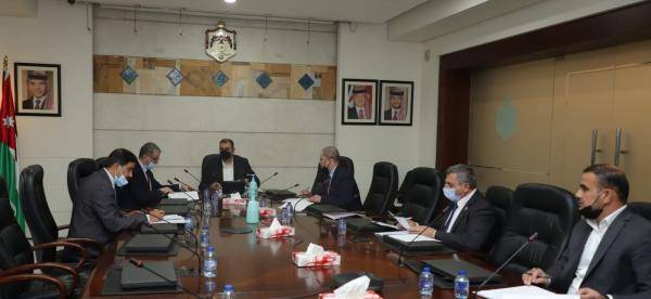 رصد 25 مخالفة مالية وإدارية بحق 15 مؤسسة