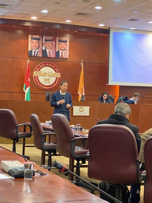 ورشة حول السماد العضوي في صناعة عمان