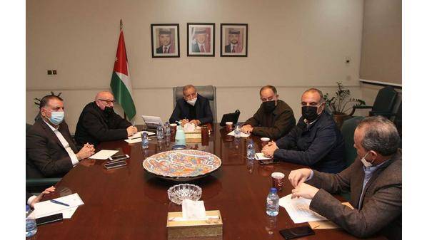 كريشان يترأس اجتماعاً في رئاسة الوزراء لمتابعة تطورات الحالة الجوية خاصة في جنوب المملكة