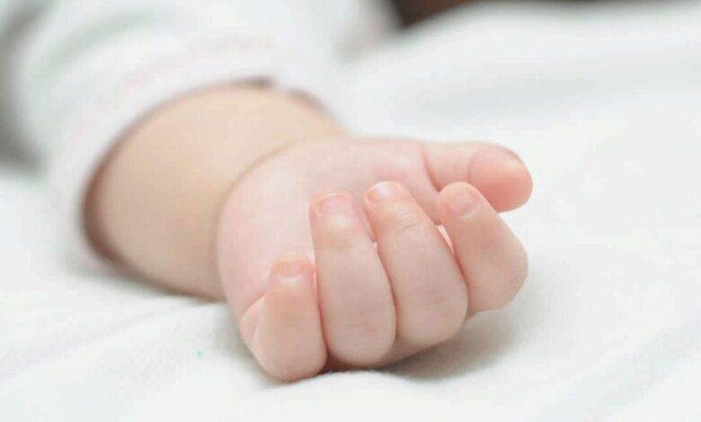 مستشفى خاص في إربد يسلم جثة طفلة لذويها بعد تدخل المحافظ