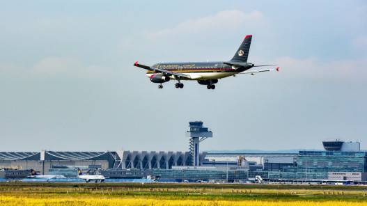 مطار الملكة علياء استقبل أكثر من 395 ألف مسافر الشهر الماضي