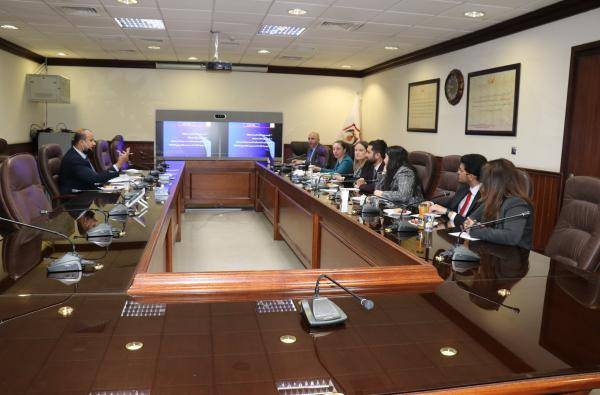 وفد فرنسي يزور هيئة النزاهة ومكافحة الفساد (صور)