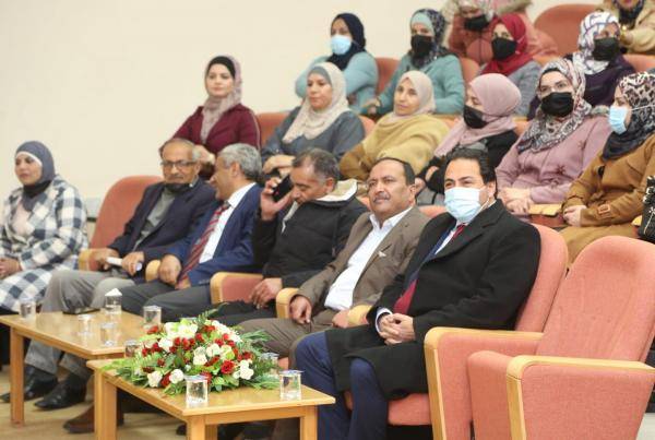 الفرجات يرعى تخريج دورات تدريبية في البترا