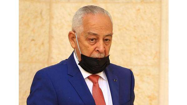 العيسوي ينقل تعازي الملك إلى عشيرة الضمور