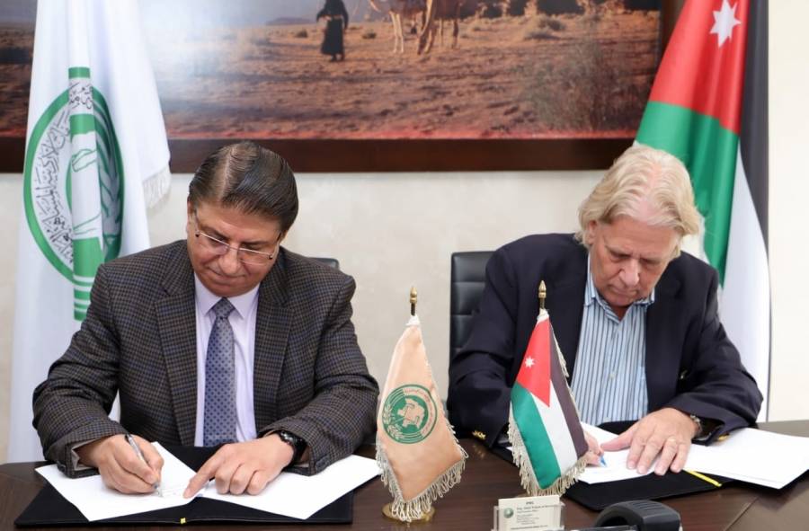 الفوسفات الأردنية والتراد كيب العالمية توقعان اتفاقية لصيانة خزان الأمونيا في المجمع الصناعي بالعقبة...صور