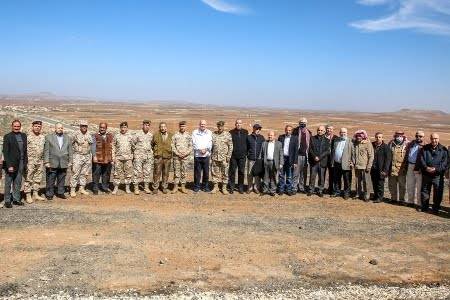 وفد من أعضاء مجلس الأعيان يزور واجهة المنطقة العسكرية الشرقية