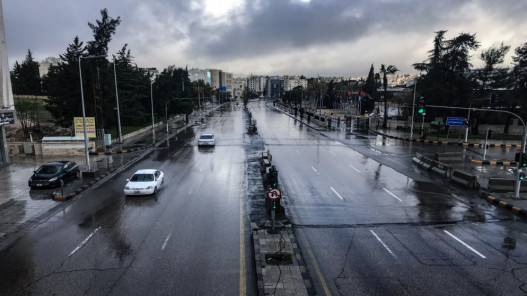 تزايد تأثير المنخفض الجوي الجمعة مع انخفاض حاد على درجات الحرارة