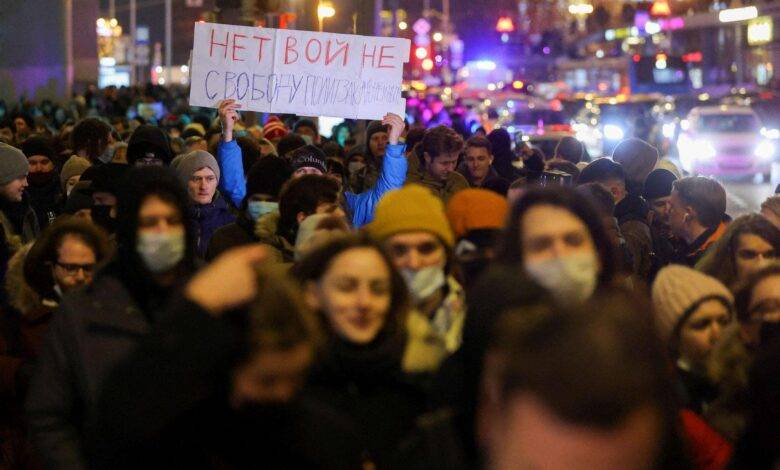 الأمم المتحدة تندد بتوقيف 1800 متظاهر في روسيا