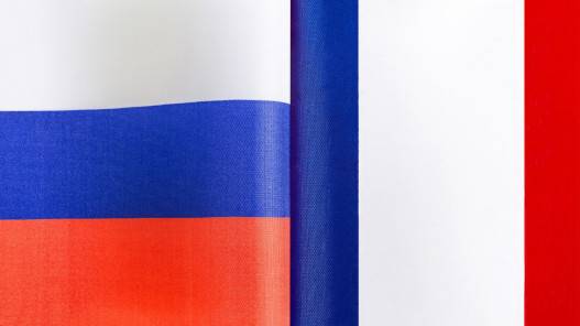 روسيا تطلب تفسيرا من فرنسا بعد مصادرة سفينة بضائع