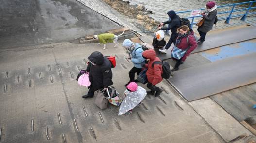 مغادرة 61 من الأردنيين وأفراد أسرهم من أوكرانيا نحو 5 بلدان حدودية