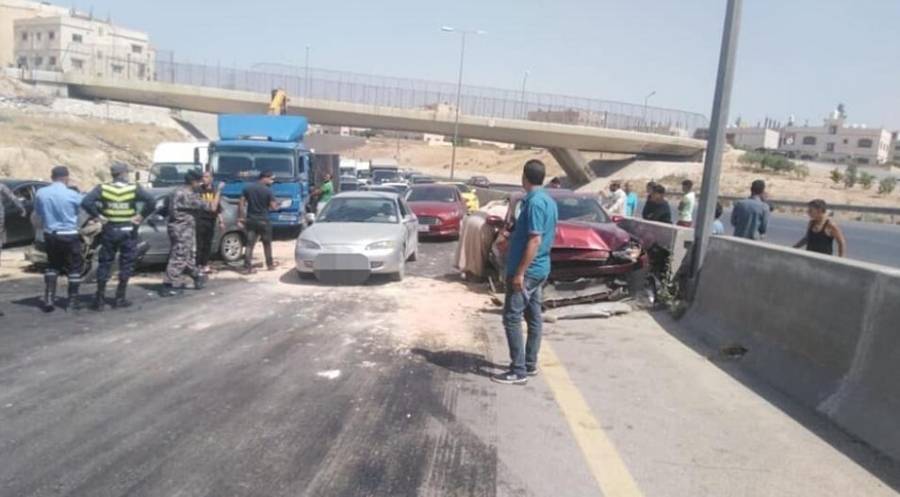 ثلاث وفايات وإصابة أربعة آخرين إثر حادث سير في محافظة الزرقاء