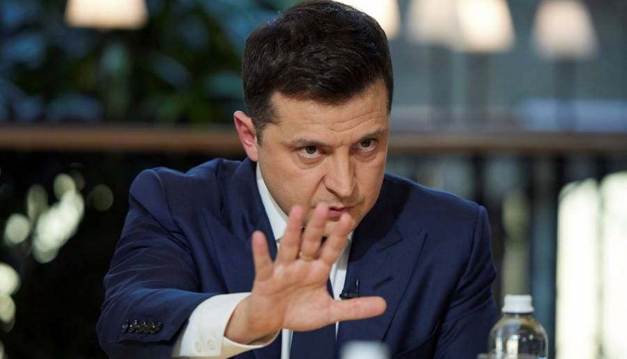 الرئيس الأوكراني يوقّع طلب الانضمام إلى الاتحاد الأوروبي