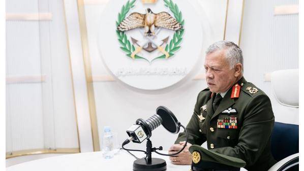 الملك لنشامى القوات المسلحة: بعون الله أنتم دائما منتصرون