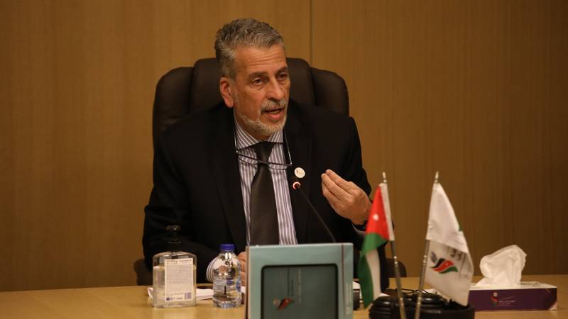 الكلالدة يلتقي عددا من كتاب الاعمدة في الصحف اليومية