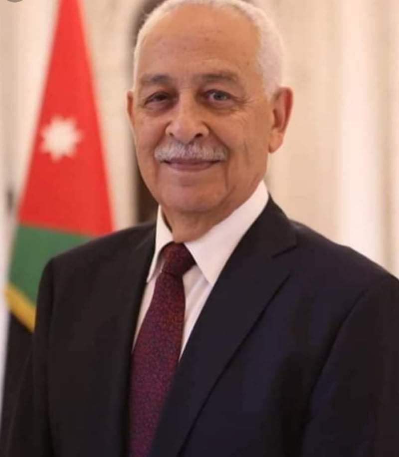 مندوبا عن الملك ...العيسوي يطمئن على الوضع الصحي لاحد ابطال معركة اللطرون