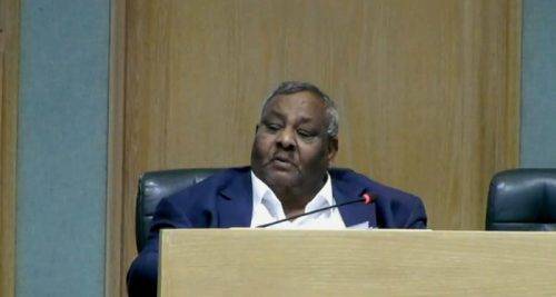 العشوش: الدغمي “يترجى” النواب للبقاء تحت القبة