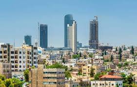 أجواء باردة وغائمة جزئيًا اليوم وارتفاع درجات الحرارة يومي السبت والأحد