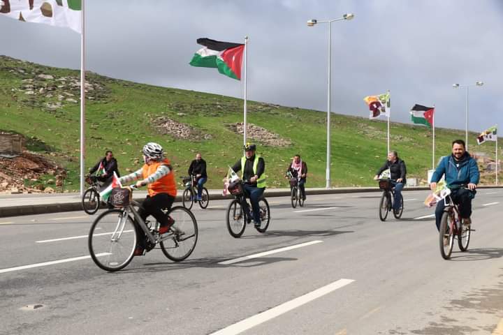 الامانة تنظم ضمن فعالياتها بيوم المدينة نشاط رياضي لهواة ركوب الدرجات