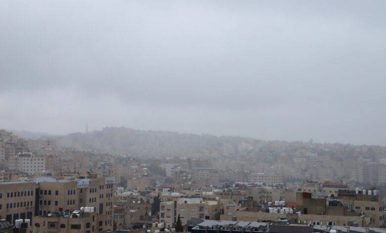 أول منخفض جوي خماسيني يؤثر على الأردن الأحد