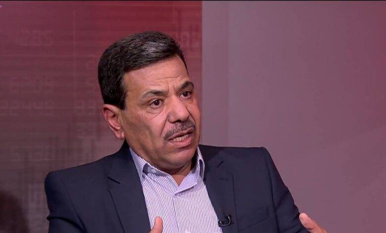 العواد: وزارة الصناعة تحابي كبار التجار