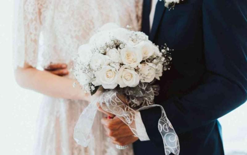 قصة عريس  أنهى حياته بعد 30 دقيقة من زفافه