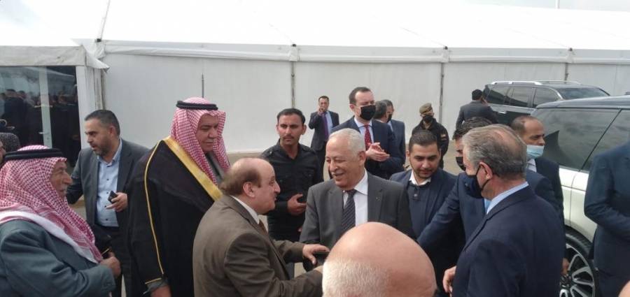 د٠ بركات عوجان و وجهاء و أبناء معان يجتمعون مع رئيس الديوان الملكي صور وفيديو