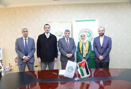 الزيتونة الأردنية توقع اتفاقية تعاون مع مركز أكاديما